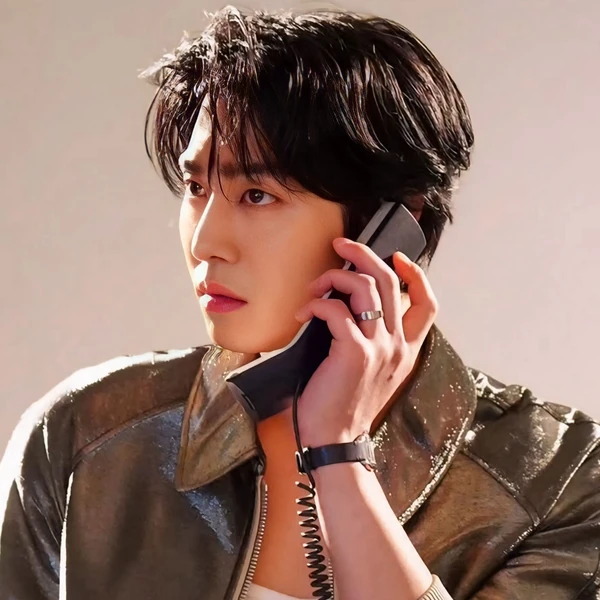 充满粉丝爱意的安孝燮人气照片