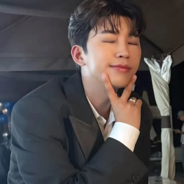 오늘 가장 사랑받은 임영웅의 모습