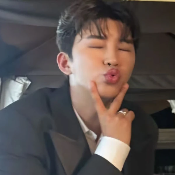 임영웅 팬심 가득한 인기 사진