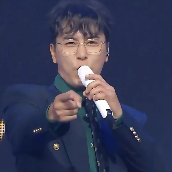 充滿粉絲愛的張民好人氣照片