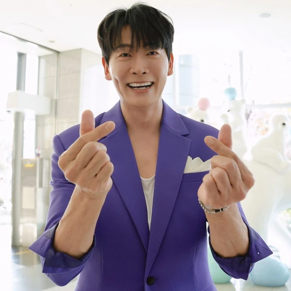 Popular photo full of fans’ love for Kim Yongpil