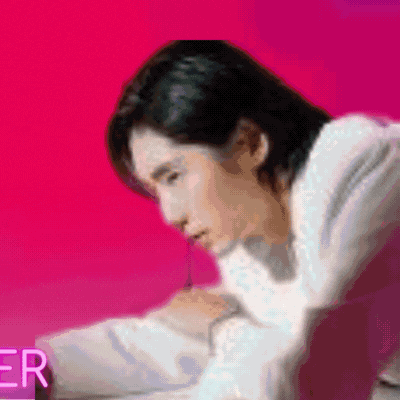 Foto populer Lee Joongi yang penuh cinta dari penggemar