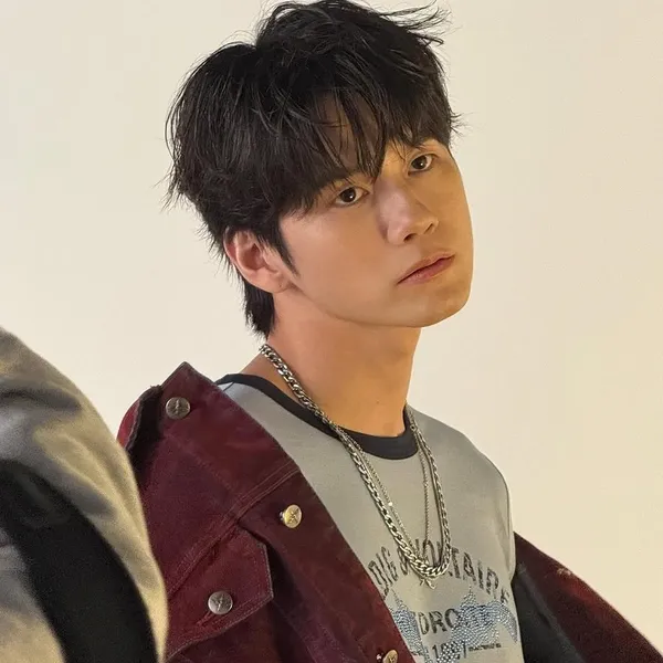 充满粉丝爱意的邕圣祐人气照片