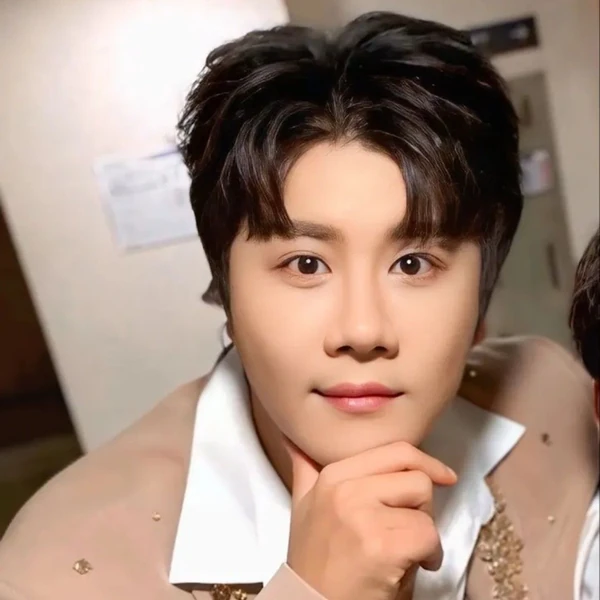 진해성 팬심 가득한 인기 사진