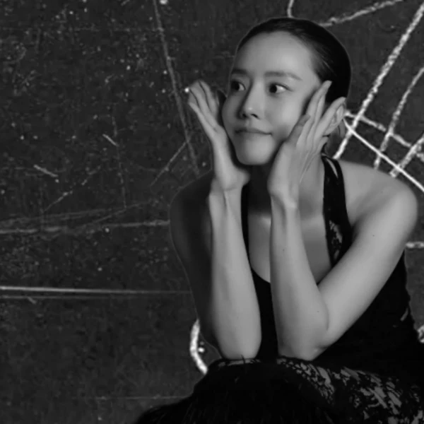 Popular photo full of fans’ love for Moon Chaewon