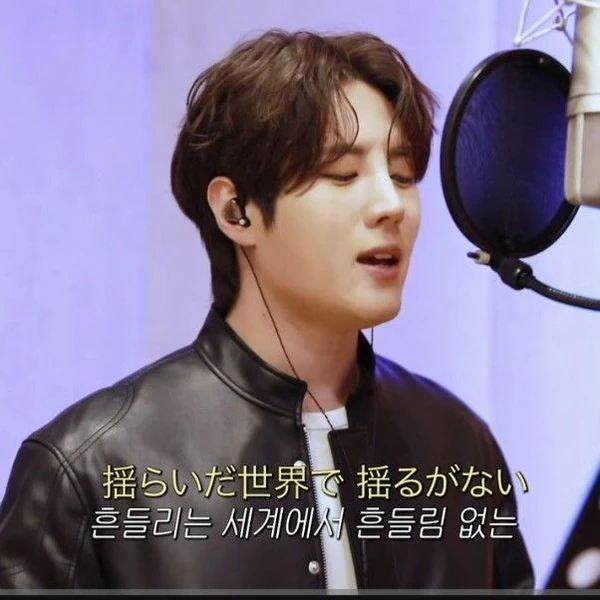 Popular photo full of fans’ love for Kim Jungyeon