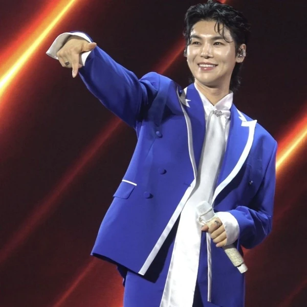 The most loved look of Kim Junsu (1991) today