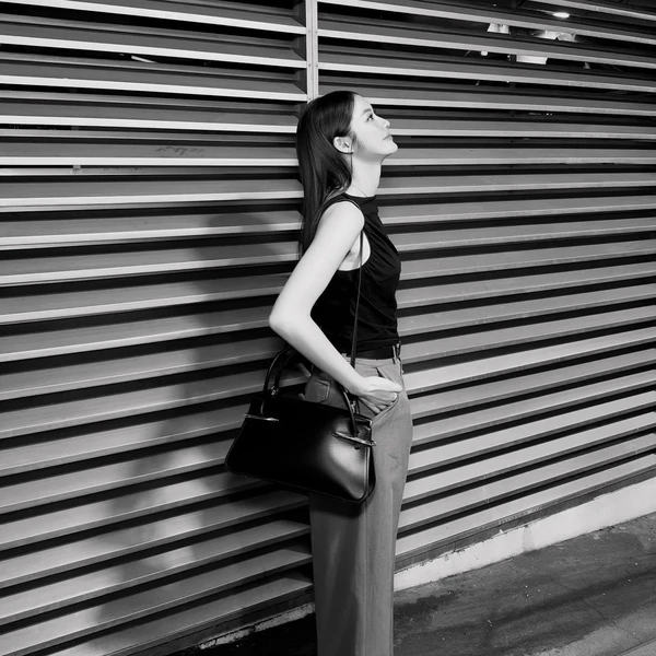 Popular photo full of fans’ love for Namtan Tipnaree Weerawatnodom