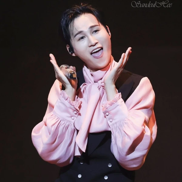 김희재 팬심 가득한 인기 사진