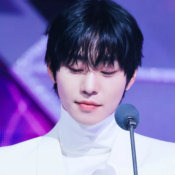 오늘 가장 사랑받은 안효섭의 모습