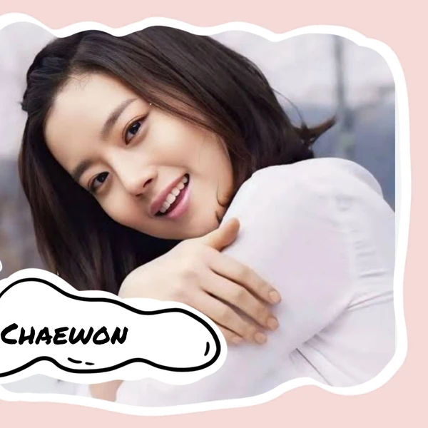 Foto populer Moon Chaewon yang penuh cinta dari penggemar