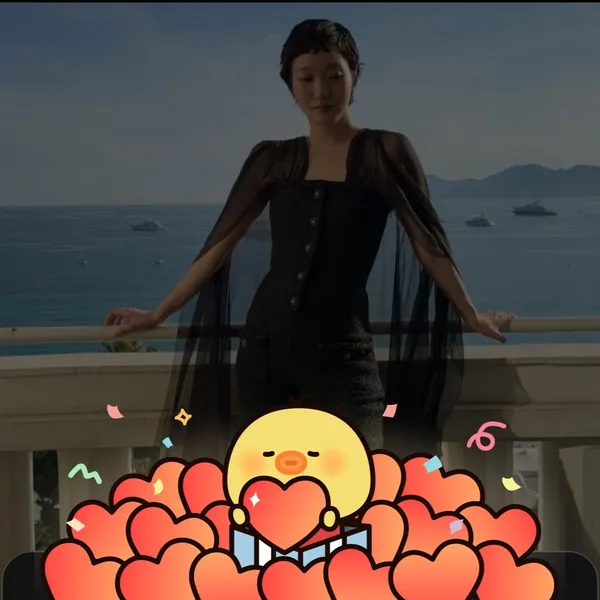 Popular photo full of fans’ love for Kim Goeun