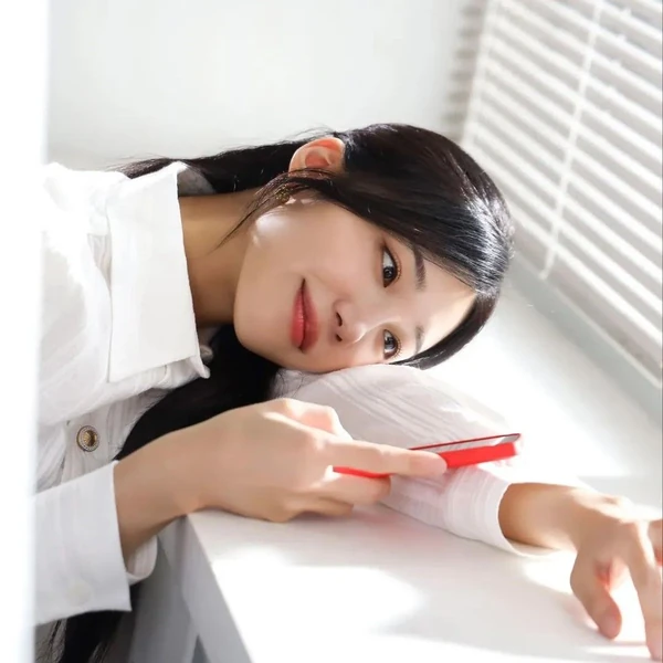 Penampilan Jung Eunji yang paling disukai hari ini