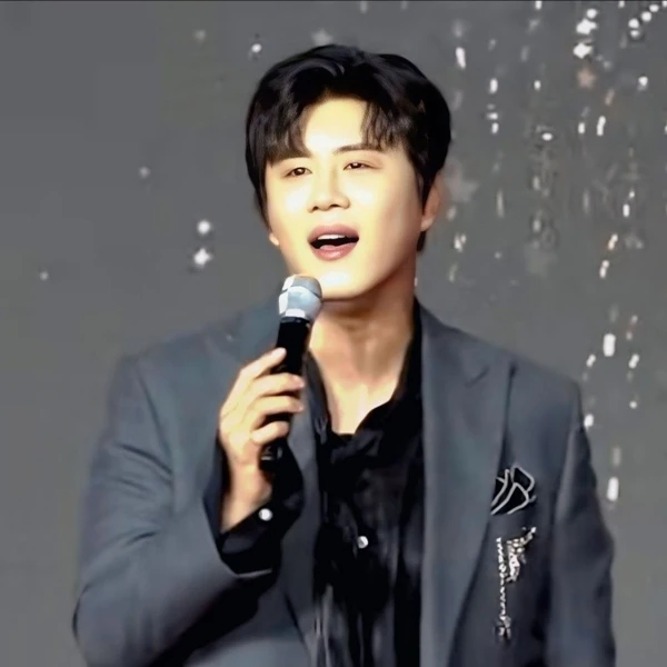 진해성 팬심 가득한 인기 사진