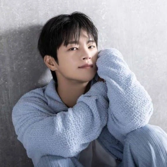 서인국 팬심 가득한 인기 사진