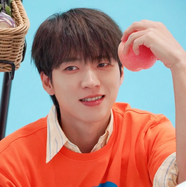 The most loved look of Nam Woohyun today