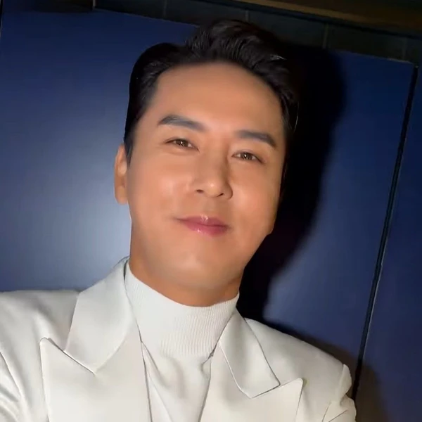 充滿粉絲愛的張民好人氣照片