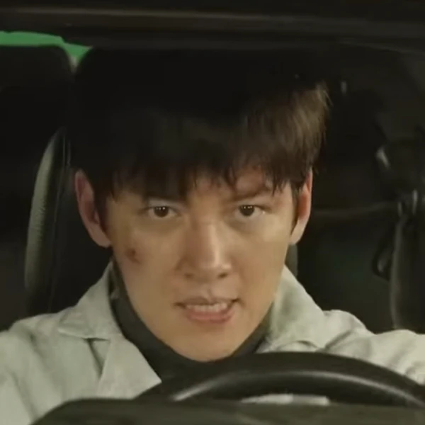 Popular photo full of fans’ love for Ji Changwook