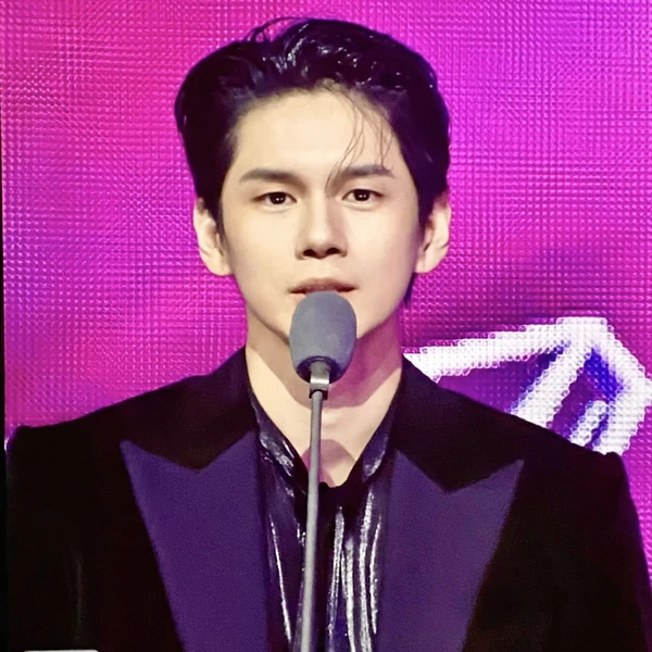 Penampilan Ong Seongwu yang paling disukai hari ini