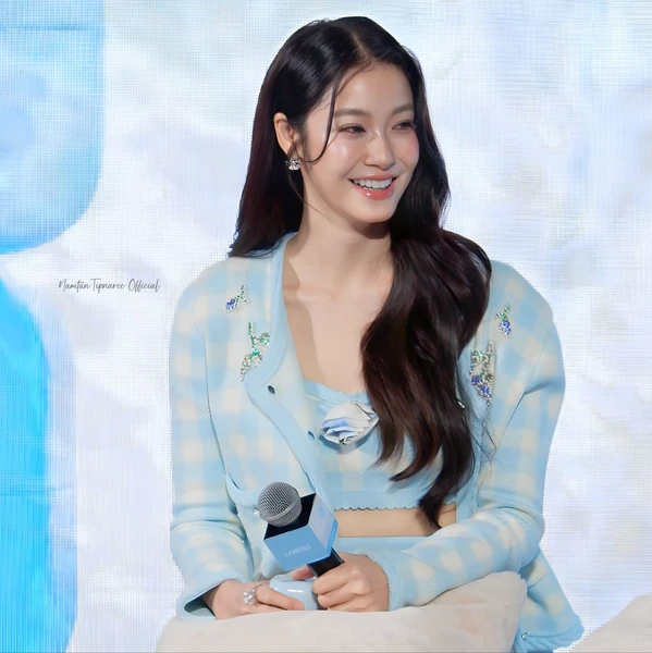 Top moment of Namtan Tipnaree Weerawatnodom chosen by fans