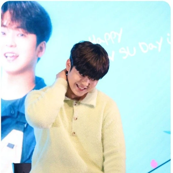 The most loved look of Park Minsu today