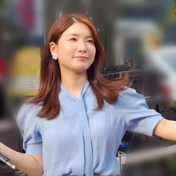 Popular photo full of fans’ love for Ryu Wonjung