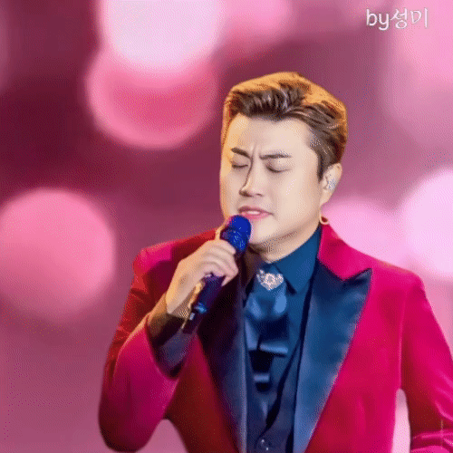 今天最受喜愛的金浩中模樣