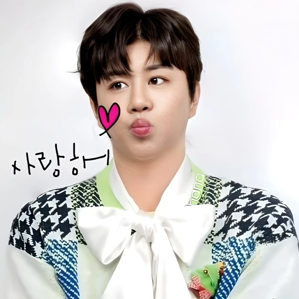 The most loved look of Jin Haesung today