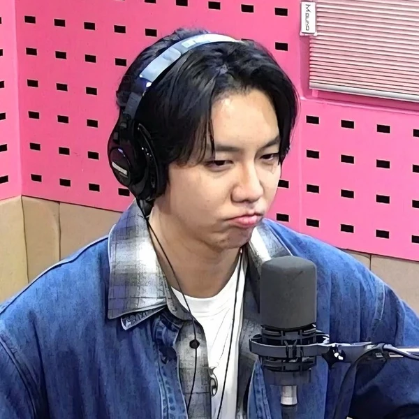 今天最受喜爱的李升基模样