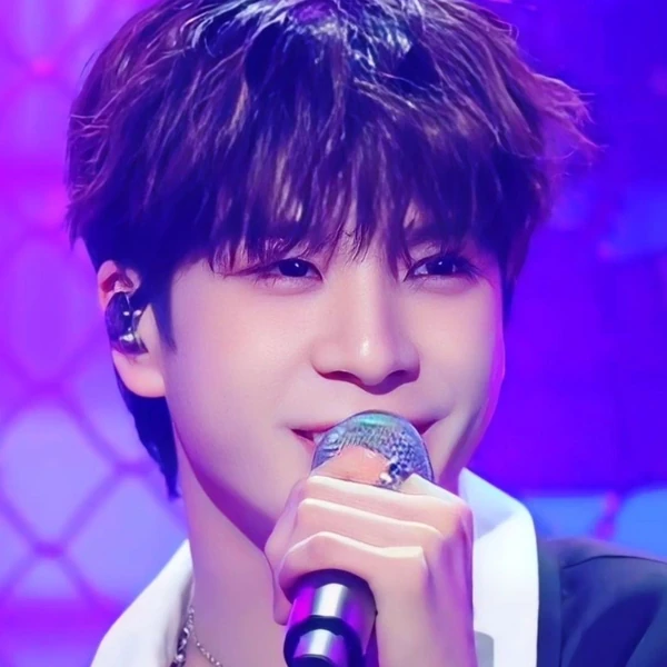 今天最受喜爱的郑东元模样