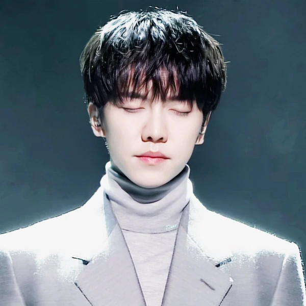 充满粉丝爱意的李升基人气照片