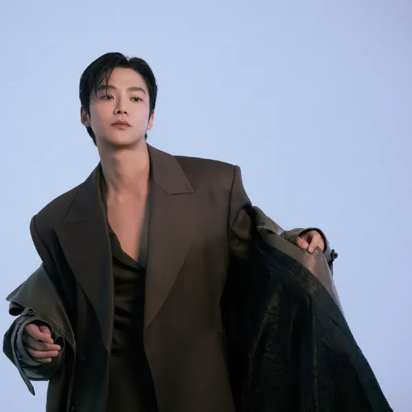 Penampilan Rowoon yang paling disukai hari ini