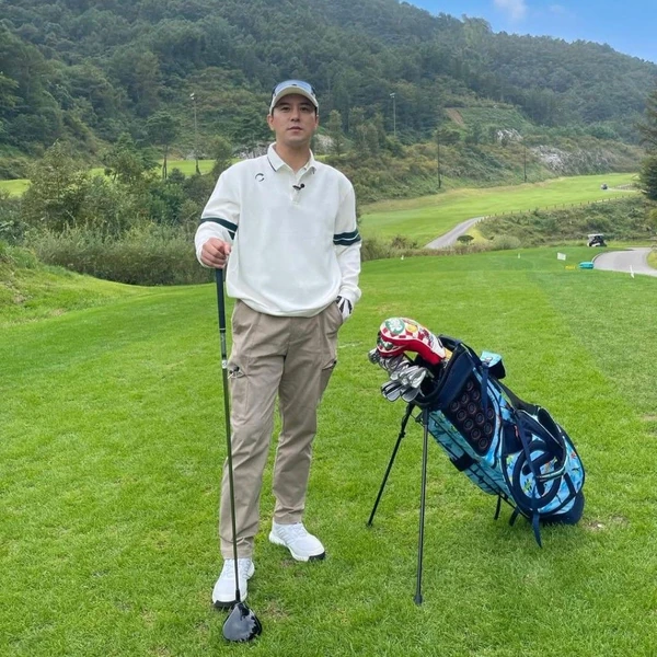 The most loved look of Jang Minho today