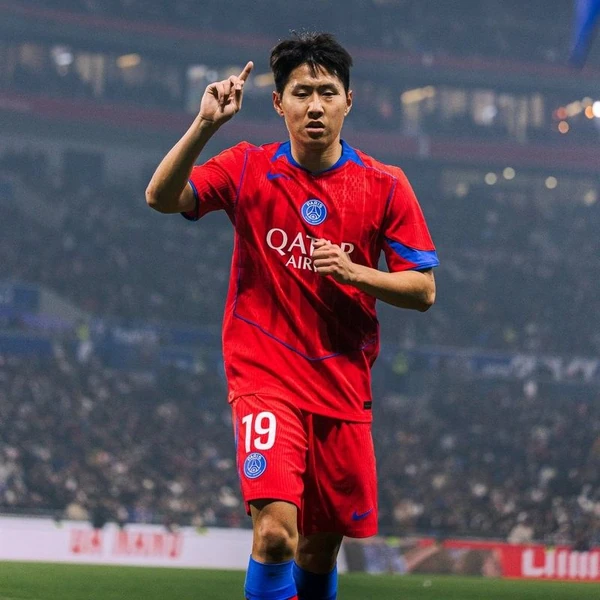 Top moment of Lee KangIn selected by the fandom