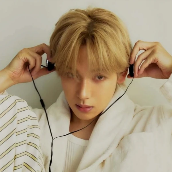 The most loved look of Yim Siwan today