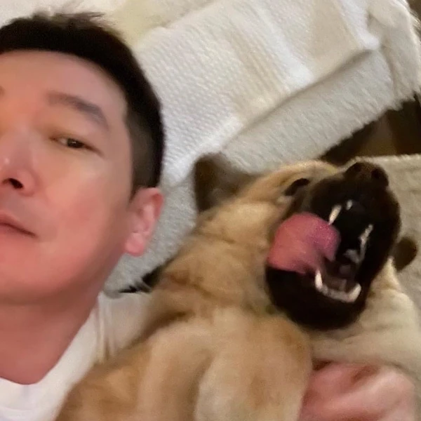 The most loved look of Cho Seungwoo  today