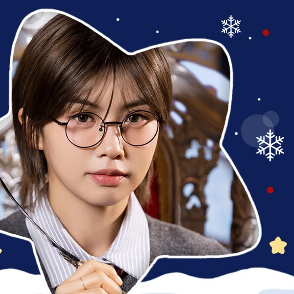 Popular photo full of fans’ love for Aiki