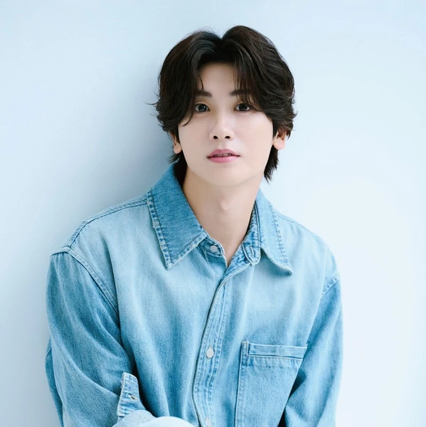 充滿粉絲愛的朴炯植人氣照片