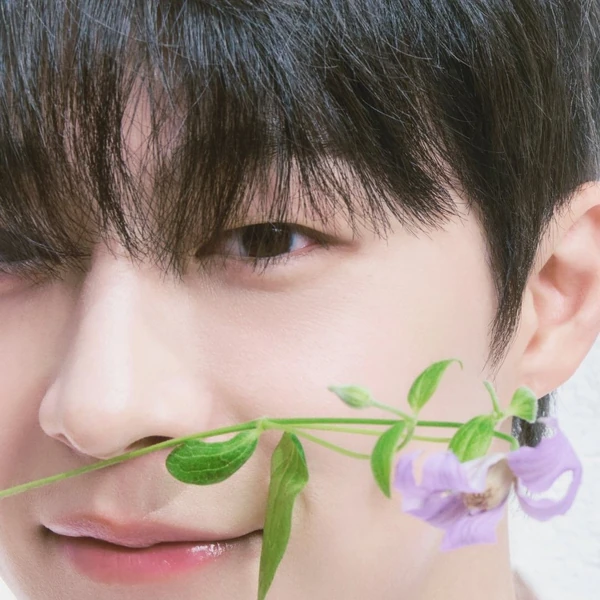 The most loved look of Bae Inhyuk today