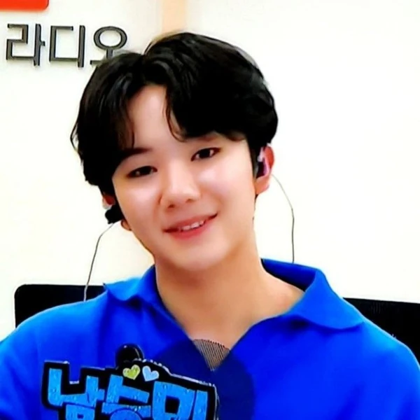 Popular photo full of fans’ love for Nam Seungmin