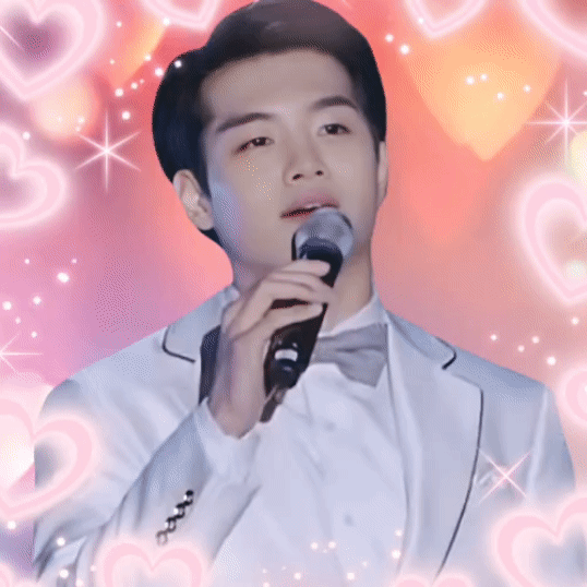 오늘 가장 사랑받은 조명섭의 모습