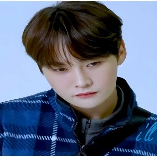 今天最受喜愛的朴瑞鎮模樣