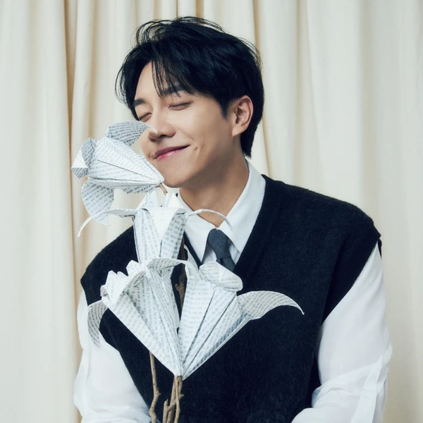 充满粉丝爱意的李升基人气照片