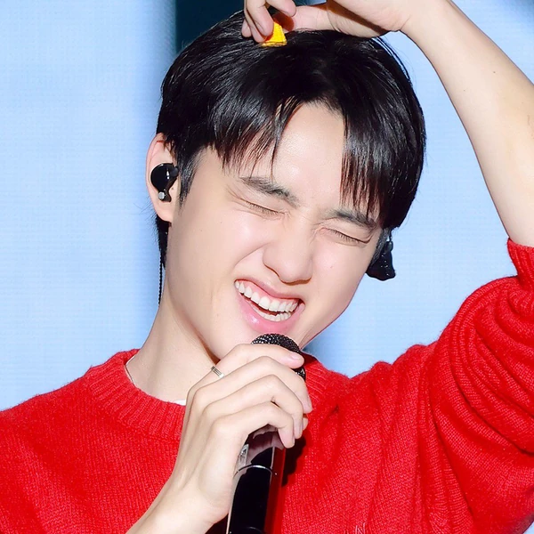 오늘 가장 사랑받은 도경수 (디오)의 모습