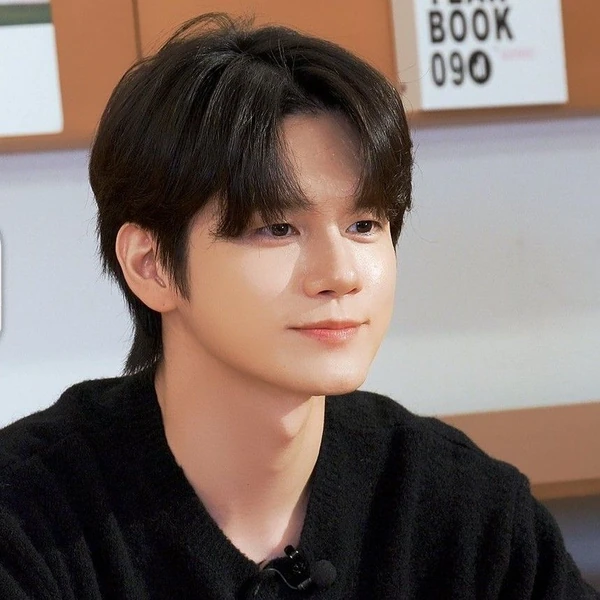 옹성우 팬심 가득한 인기 사진