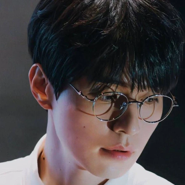 The most loved look of Lee Dongwook today