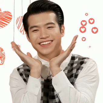 오늘 가장 사랑받은 조명섭의 모습