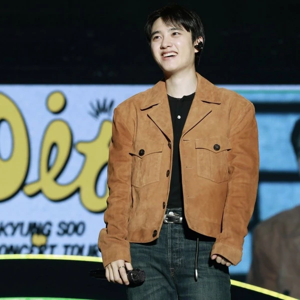 充滿粉絲愛的都暻秀 (D.O.)人氣照片