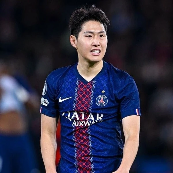 Today’s standout profile photo of Lee KangIn on Choeaedol Celeb