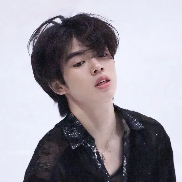 Postingan banner paling populer di komunitas Cha Junhwan